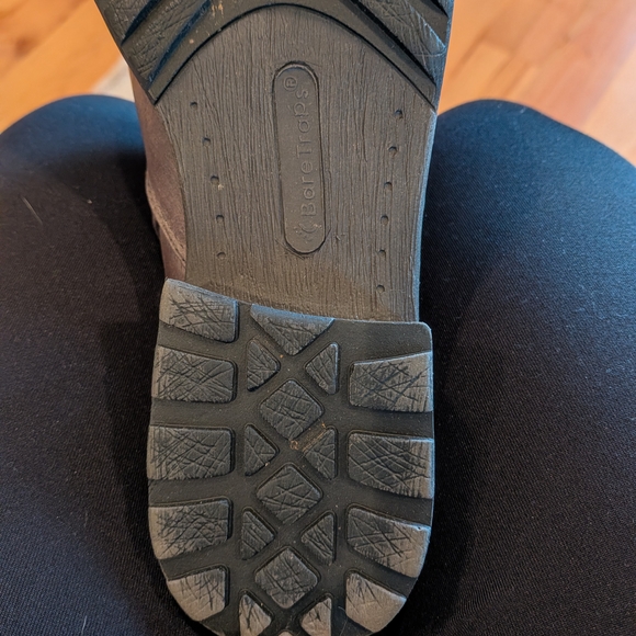 BareTraps Dark Grey Suede Water Resistant Winter Boots - Picture 5 of 8